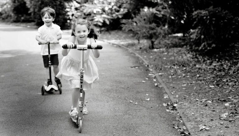 Fun Relaxed Family Portraits in Milton Keynes